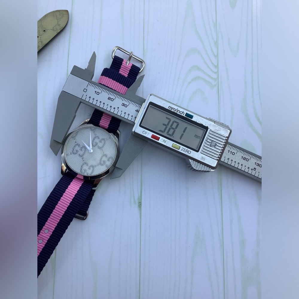 Authentic GUCCI ladies wristwatch ๐๐ - Picture 11 of 12